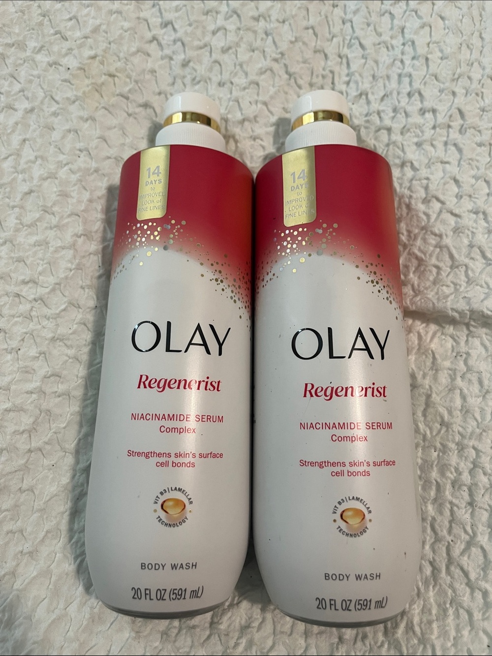 NWT Olay Regenerist Niacinamide Body Washes